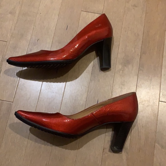 France Mode red heels - Picture 2 of 3